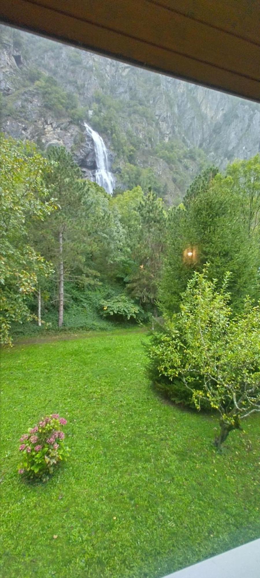 Hotel La Cascade à Vernayaz Extérieur photo